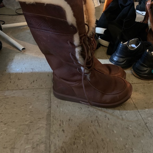 UGG Australia Tularosa Aztec Leather Lace Up Tall Boot Chocolate - Picture 1 of 15
